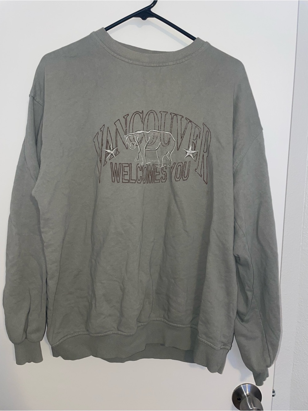 Vancouver Embroidered Pullover Crew Neck Sweatshirt